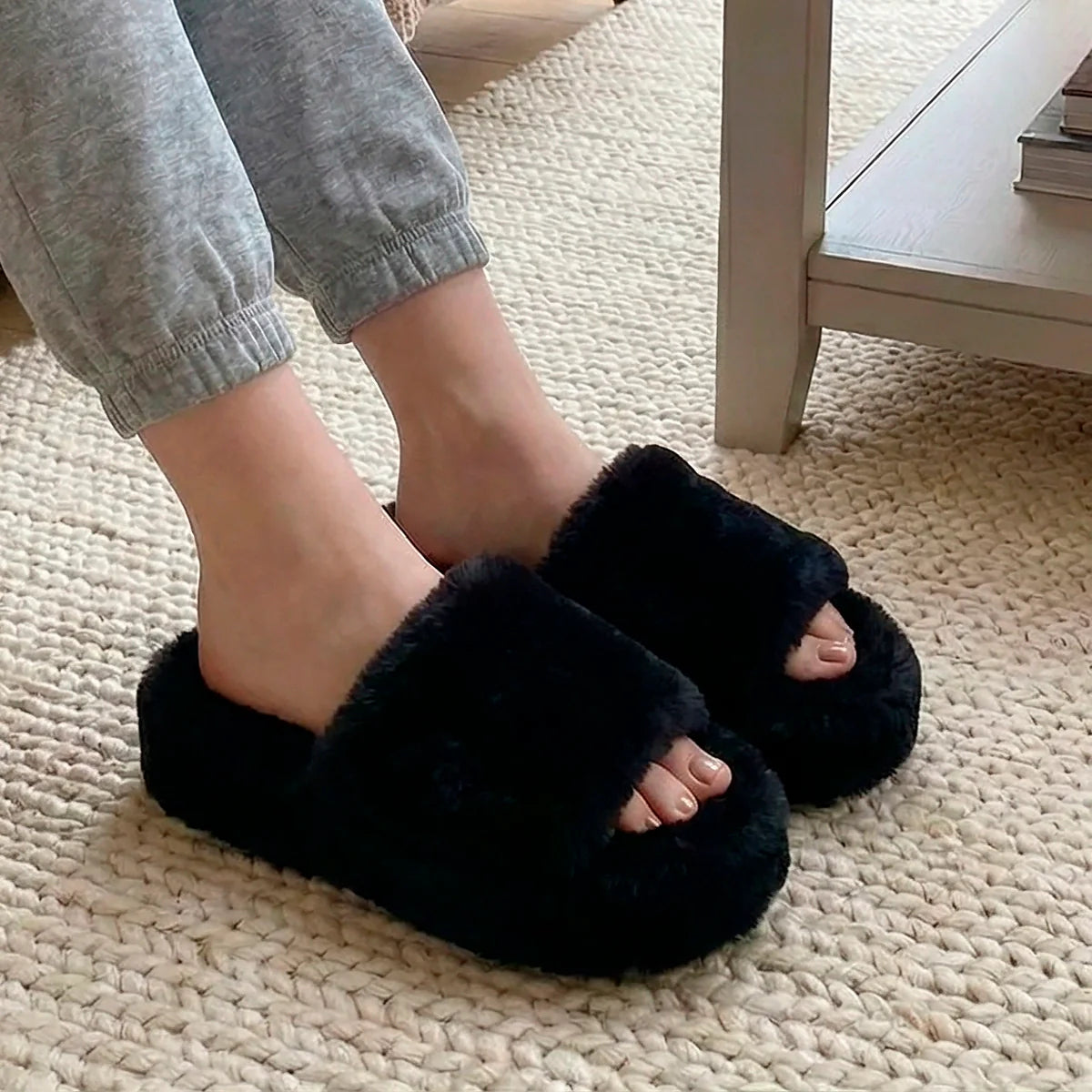 Corvine Paris Élysia Luxe Plush Slippers