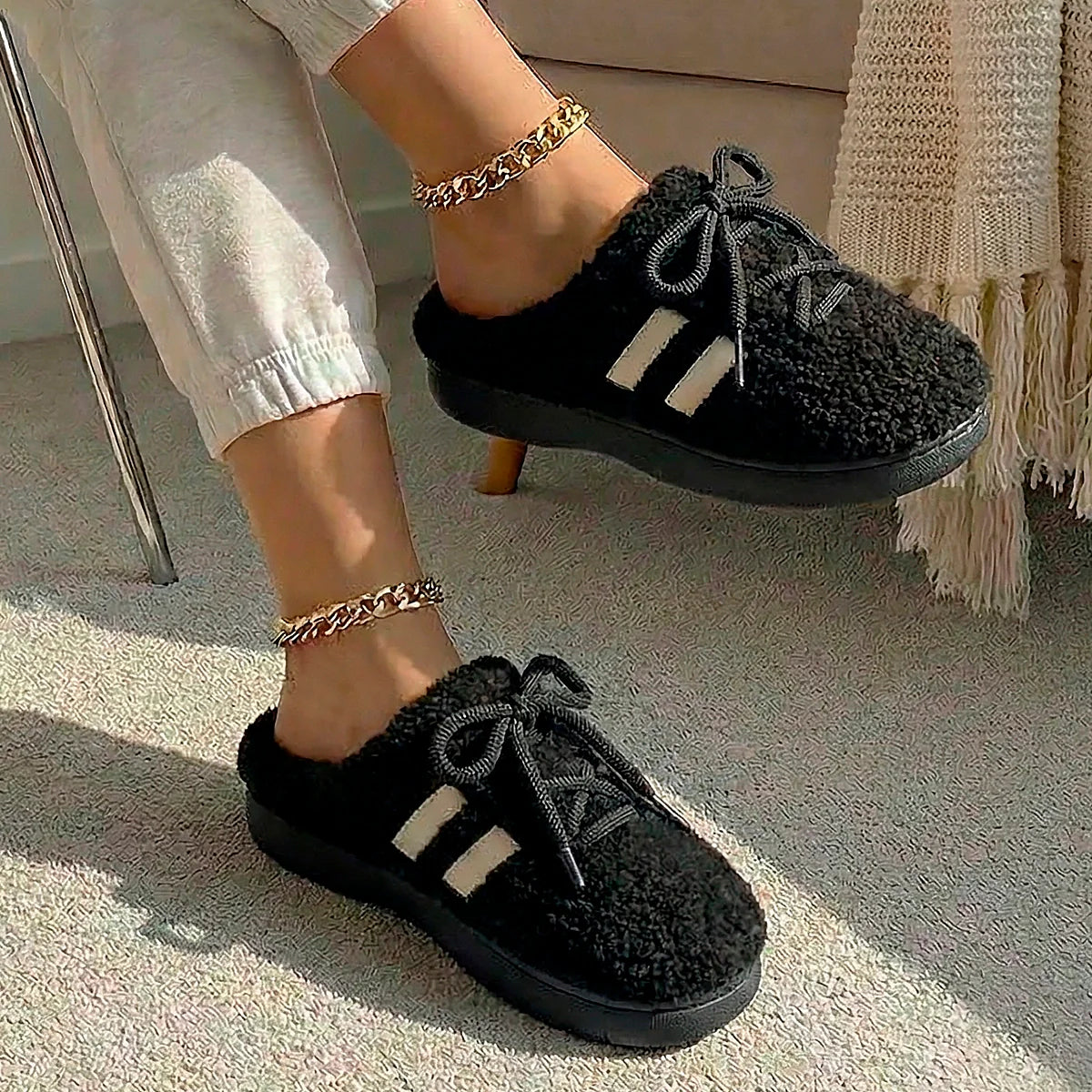 Cosy Run Plush Slippers: Soft, Stylish, Thick Sole, Modern Comfort Footwear