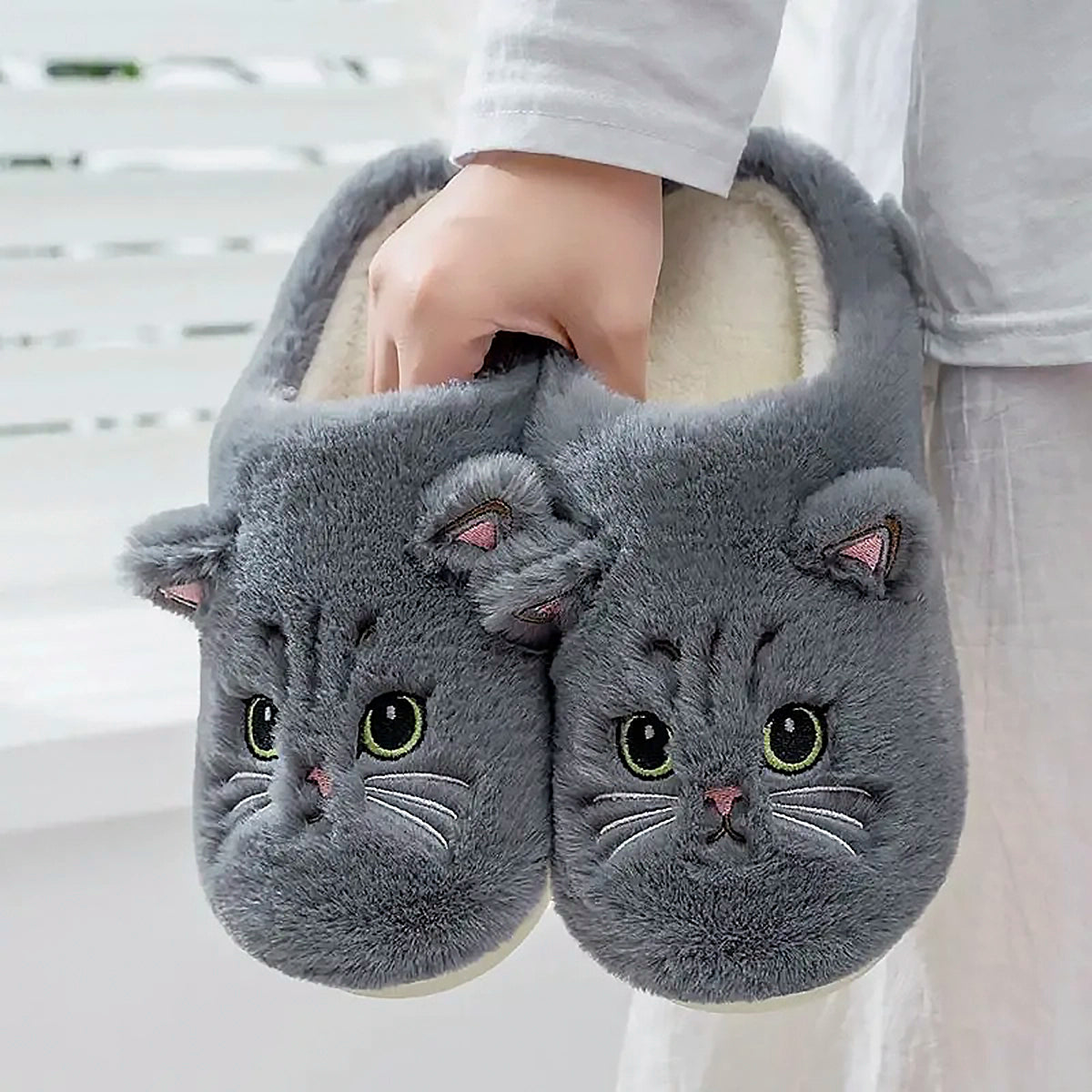 Kitten Plush Cosy Slippers